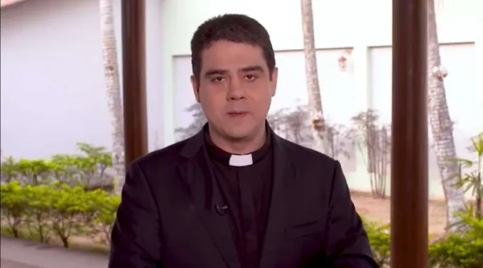 PadreRobsondeOliveira_CapturadeVideo.jpg ?? 