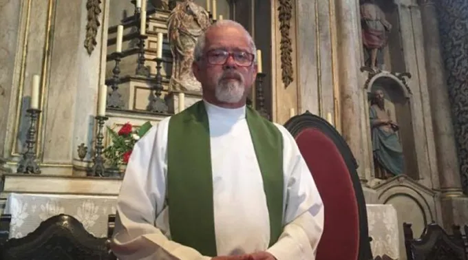 Padre_Julio_Santo_-_Observador.jpg ?? 