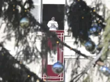 Papa Francisco durante a oração do Ângelus em 26 de dezembro.
