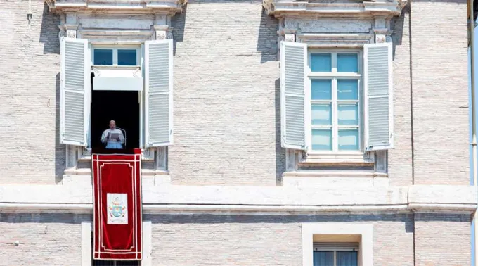 Papa-Francisco-Angelus-Pza-SanPedro-Daniel-Ibanez-ACI-26072020.jpg ?? 