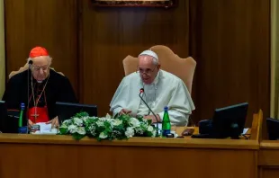 Papa Francisco abre a primeira sessão do Sínodo.