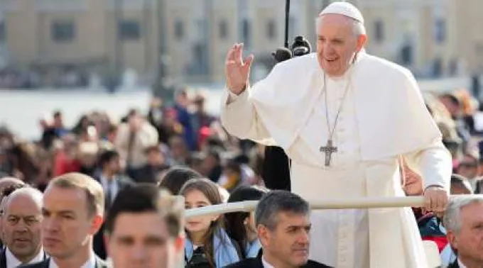 Papa-Francisco-Audiencia-Marina-Testino-ACI-09062019.jpg ?? 