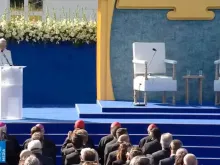 Francisco pronunciou um discurso ao lado da presidente eslovaca.