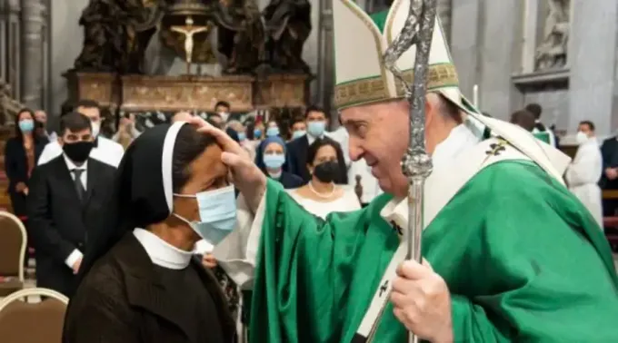 Papa-Francisco-Hermana-Gloria-Vatican-Media-050522.webp ?? 