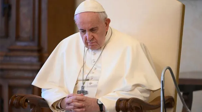 Papa-Francisco-Oracion-Audiencia-01042020.jpg ?? 