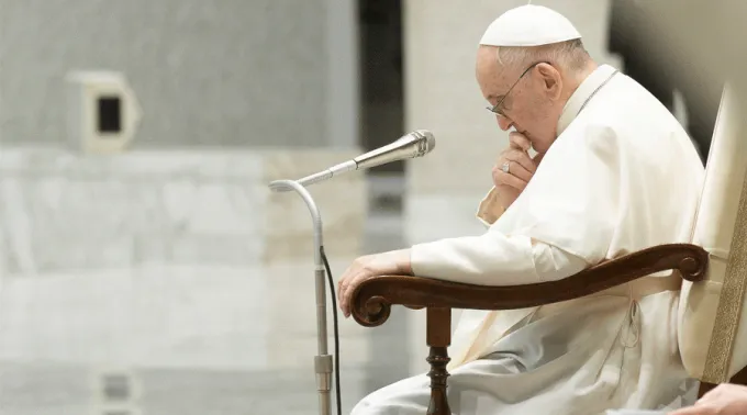 Papa-Francisco-Oracion-Audiencia-General-Vatican-MEdia-14102021.gif ?? 
