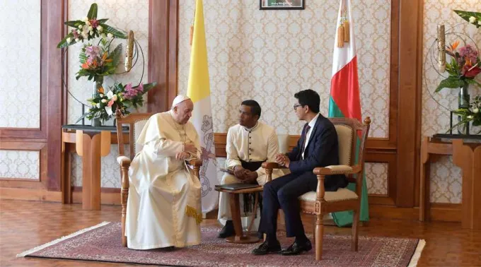 Papa-Francisco-Presidente-Madagascar-Vatican-Media-07092019.jpg ?? 