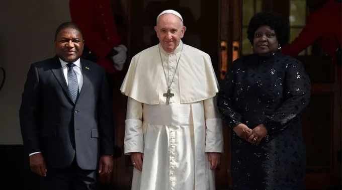 Papa-Francisco-Presidente-Palacio-Mozambique-Vatican-Media-05092019.jpeg ?? 
