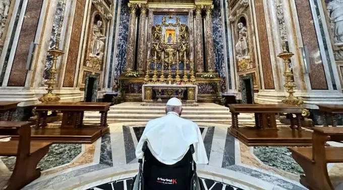 Papa-Francisco-Santa-Maria-Mayor-Vatican-Media-260423.jpg ?? 