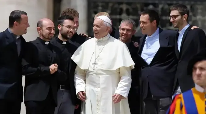 Papa-Francisco-sacerdotes-Daniel-Ibanez-ACI-260423.jpg ?? 