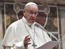 Papa Francisco durante a sua mensagem no I Encontro Internacional de Reitores e Colaboradores de Santuários.