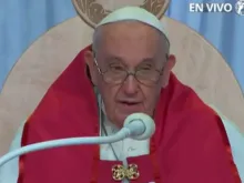 Papa Francisco pronuncia a homilia na missa no Commonwealth Stadium, no Canadá