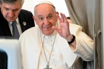 Papa-Francisco_Rueda-de-prensa_VaticanMedia_050223.jpg