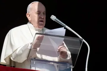 Papa-Francisco_Vatican-Media_021022.jpg