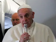Papa Francisco no voo papal