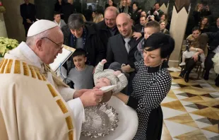 Papa no Batismo.