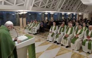 Papa Francisco durante a Missa na Casa Santa Marta.