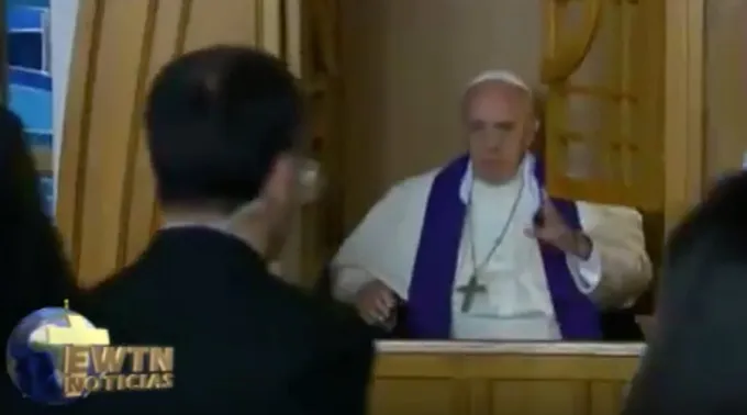 PapaConfiesaSantuarioMisericordia_EWTN_300716.jpg ?? 