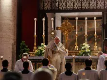 Papa Francisco com o Santíssimo Sacramento 