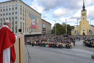 PapaEnEstonia_VaticanMedia_250918_1.jpg
