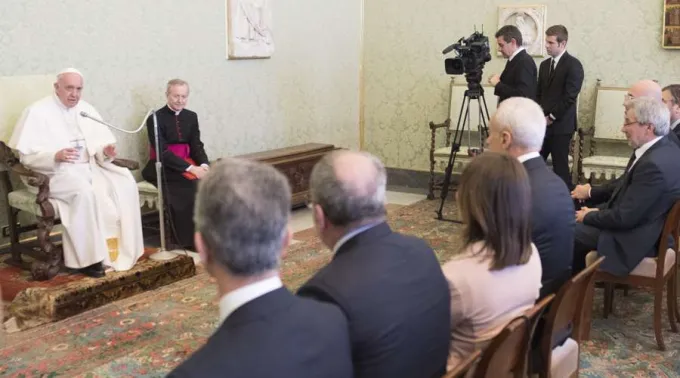 PapaFederacionItalianaPediatras_VaticanMedia.jpg ?? 