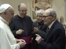 Papa Francisco com Ennio Morricone em 2016.