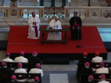 Papa Francisco discursa aos Bispos 