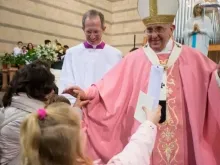 Papa Francisco com casula rosa