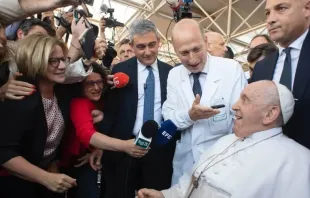 Papa Francisco deixa o Hospital Gemelli em 16 de junho de 2023