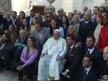 Papa Francisco com artistas no Vaticano