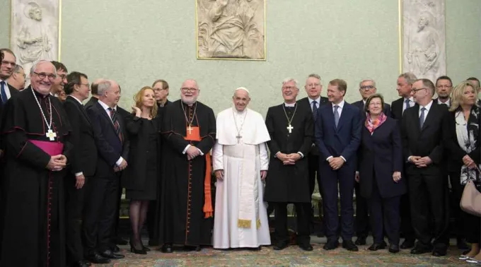 PapaFranciscoAudienciaPeriodistas_VaticanMedia_04042019.jpg ?? 