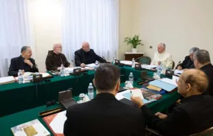 Conselho de Cardeais reunido com o Papa Francisco.