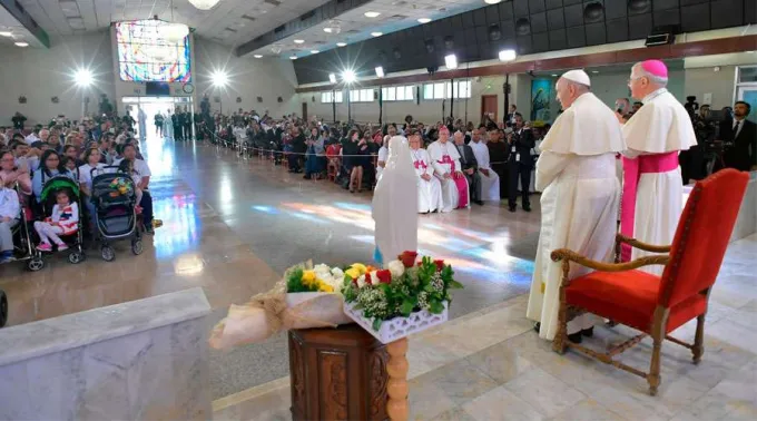 PapaFranciscoCatedralAbuDHabi_VaticanMedia_05022019.jpg ?? 