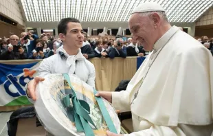 Papa Francisco recebe o Centro Turístico Juvenil.