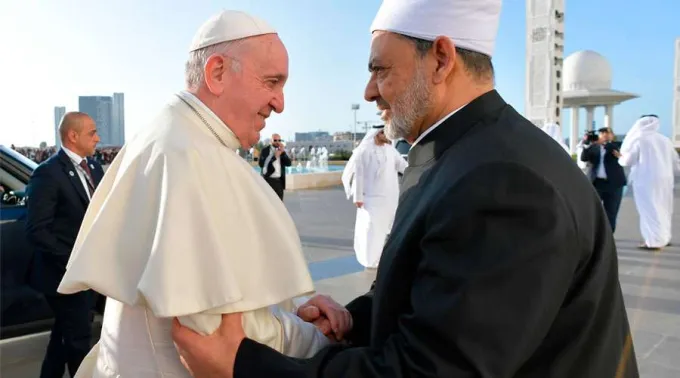 PapaFranciscoImanalAzhar_VaticanMedia_04022019.jpg ?? 