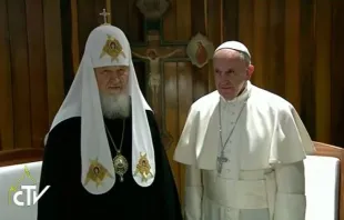 Foto : O Papa Francisco e o Patriarca Kirill de Moscou