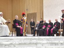 Papa Francisco durante a audiência na Sala Paulo VI.