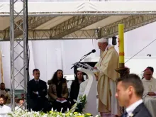 Papa Francisco pronuncia sua homilia.