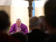Papa Francisco celebra Missa na Casa Santa Marta.