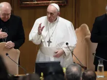 Papa Francisco na Sala Nova do Sínodo