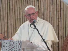 Papa Francisco no Coliseo Madre de Dios, em Puerto Maldonado, no encontro com povos amazônicos.