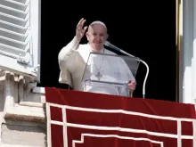 Papa Francisco reza o Ângelus 