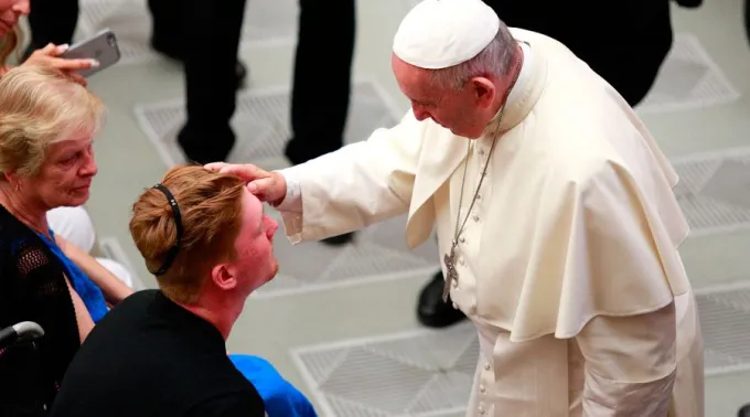 PapaFrancisco_AudieciaGeneral_AlanHoldren_ACIPrensa100816.jpg ?? 