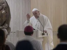 Papa Francisco na Missa da Casa Santa Marta.