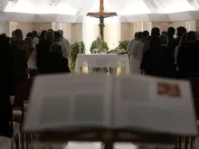 Papa Francisco na Missa na Casa Santa Marta.