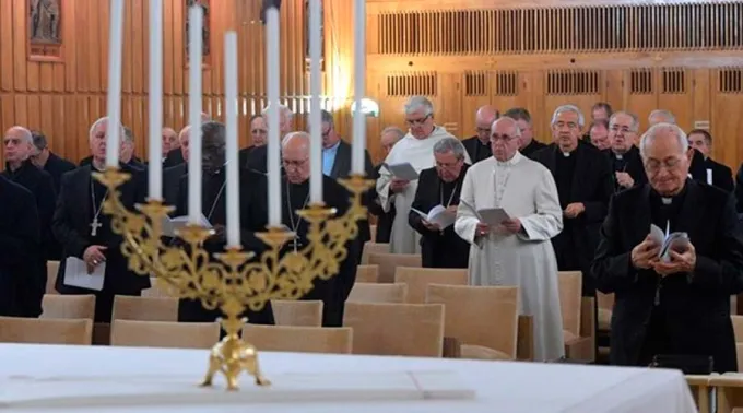 PapaFrancisco_EjerciciosEspirituales_LOR060317.jpg ?? 