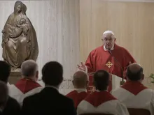 Papa Francisco na Missa na Casa Santa Marta.