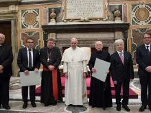 Papa Francisco em entrega do Prêmio Joseph Ratzinger 2016.