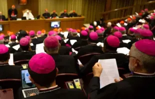 Sínodo dos Bispos de 2018 com o papa Francisco (foto ilustrativa