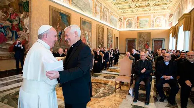 PapaFrancisco_jesuitas09022017_LOsservatoreRomano.jpg ?? 